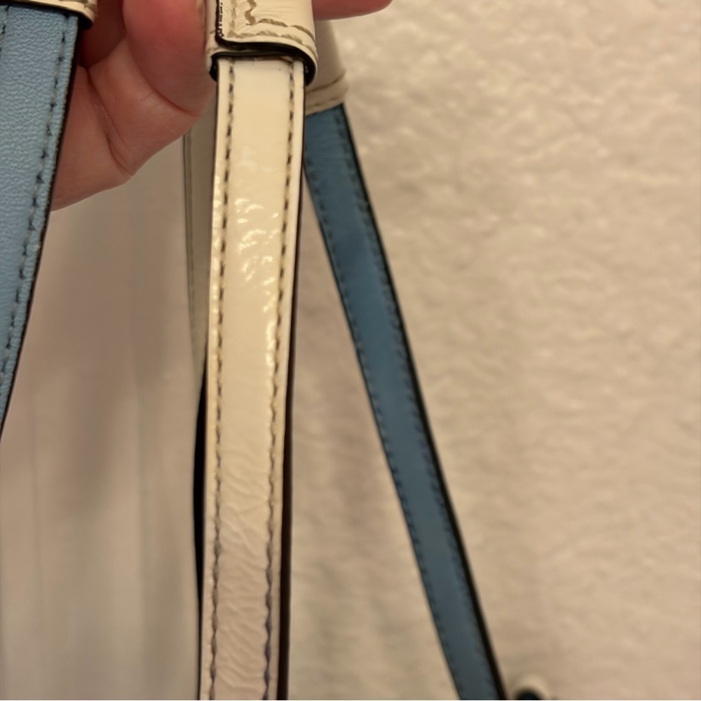 Coach Legacy Scarf Print Satin Signature C Tote 2007 Blue Gold *hangtag added* - Picture 8 of 16